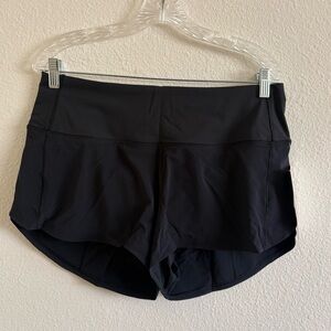 Lululemon Athletica Black Speed Up shorts Size 10 2.5”